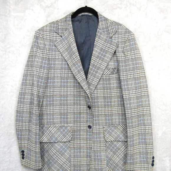 Men's Classic Checkered Blazer - Picture 2 of 11